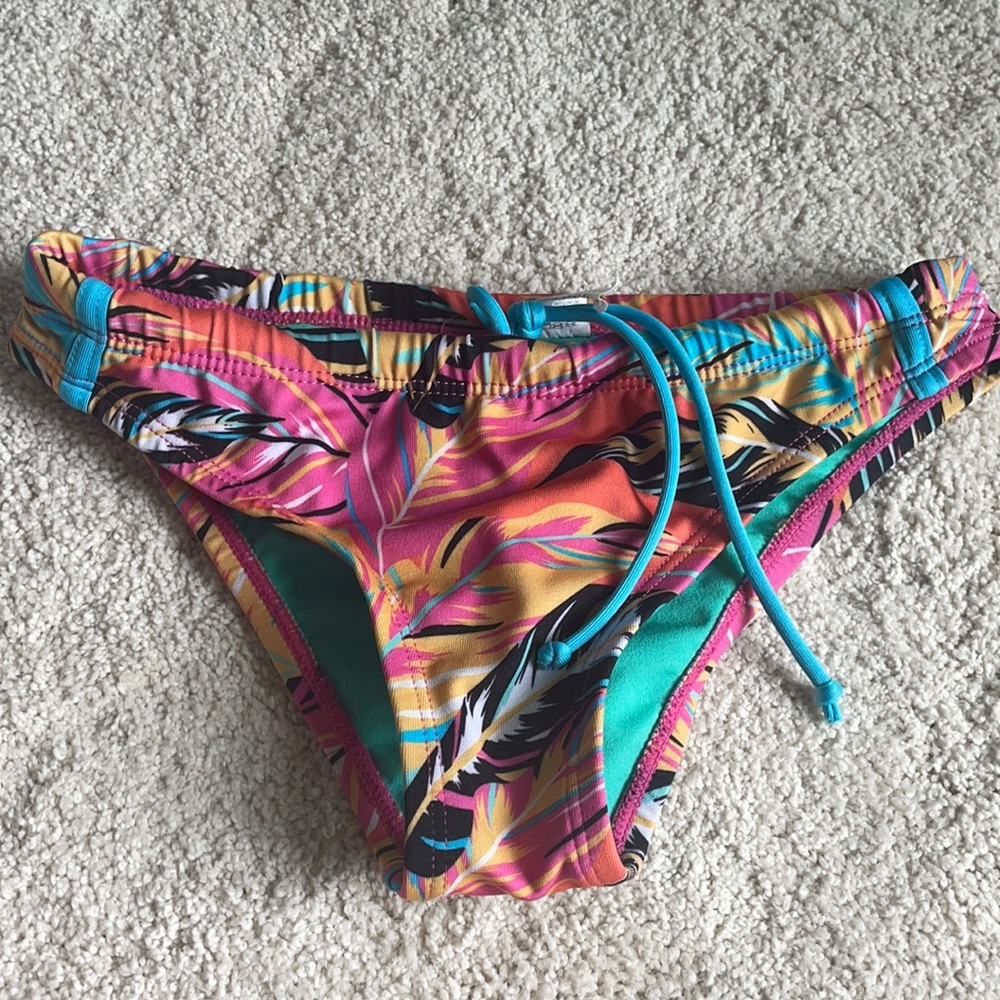 bikini bottom
